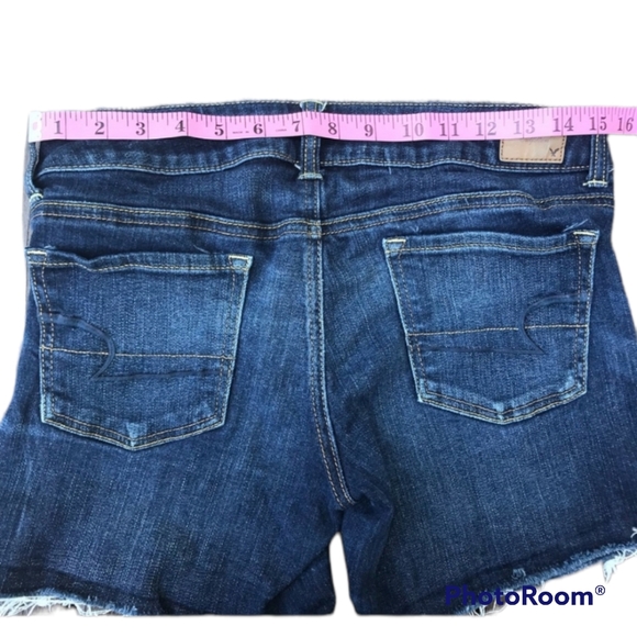 American Eagle jean shorts. Size 6 stretch - Picture 3 of 8